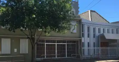 Amenazas con armas en las aulas: lo que encontraron en las mochilas deja en alerta a toda la comunidad educativa
