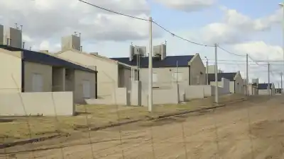 El problema que sufre un barrio de Intendente Alvear cada vez que llueve y el plan que ya está en el Concejo
