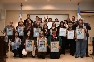 El Concejo de Santa Rosa premió a 15 sindicalistas: por qué esta vez no fue un 8 de marzo","cuerpo":"<p>El Concejo Deliberante de Santa Rosa distinguió este viernes a <strong>15 mujeres sindicalistas de la capital pampeana</strong> en el marco de una nuev