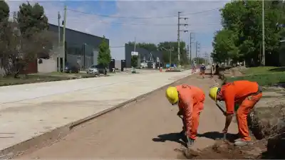 Río Cuarto ya tiene 75% de sus 100 cuadras de pavimento: dónde están las máquinas esta semana