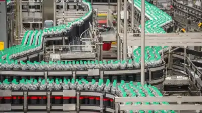 En plena crisis de consumo, Coca-Cola desembolsó millones en Argentina: lo que esconden las nuevas plantas
