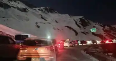 El Paso Cristo Redentor reabrió, pero cruzar a Chile se volvió una odisea de 10 horas