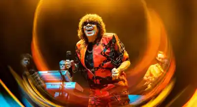 La Mona volvió a Tucumán y los hinchas de San Martín se robaron el show: el canto que se escuchó en pleno baile