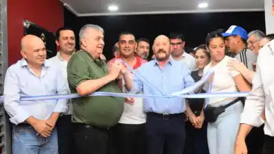 El Colorado estrenó el estadio del Club Independiente y encendió la Copa Gildo Insfrán