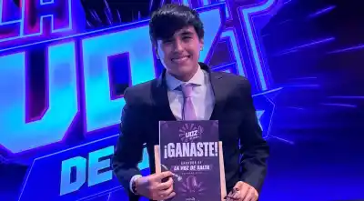 Se subió al escenario con un tema de Jorge Rojas y se llevó el millón de "La Voz de Salta"