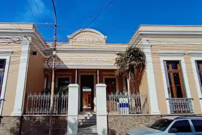 San Luis: el museo que guarda 6.500 piezas y el vestido de casamiento de Dora Ochoa