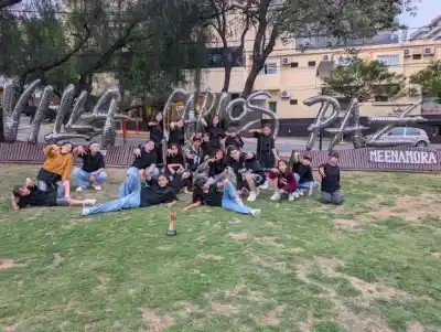 Wanda bailó en Córdoba, se subió al podio y terminó homenajeada en la Legislatura