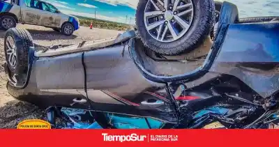 Ruta 43: dos camionetas chocaron y los bomberos tuvieron que inmovilizar a los ocupantes