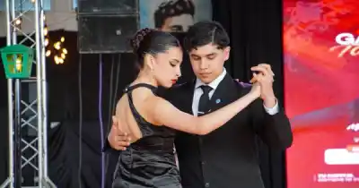 Río Gallegos se llenó de tango: 250 artistas, 34 presentaciones y un premio que nadie se quiso perder