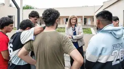 Los alumnos de una escuela de Paraná sorprendieron a la intendenta con una inesperada inquietud