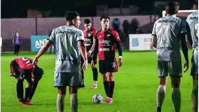 Colón ganó, sueña con el cuarto puesto y Lago reveló qué cambió en el equipo