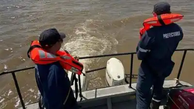 La lancha volcó hace 10 días: el río devolvió otro cuerpo y ahora falta uno solo