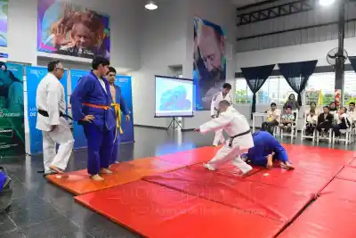 Practican judo todos los martes y jueves en La Nueva Formosa: quiénes son los chicos que se lucieron frente a los vecinos