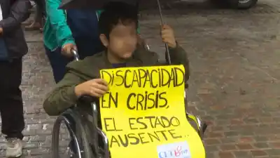 Una multitud se moviliza en Plaza Libertad: ¿Qué reclaman y por qué la situación es tan crítica?