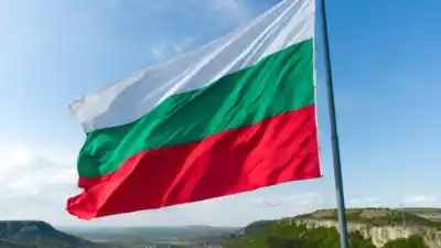 Bulgaria vota en plena alerta: los drones que cayeron cerca de sus costas marcaron la campaña