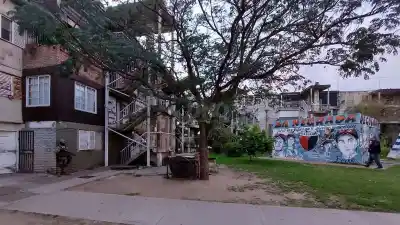 Lo esperaron con una bolsa de basura: adentro no había cartón, y el juicio terminó con 25 años