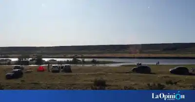 Dos chicos habrían caído al río en Palermo Aike: buzos tácticos buscan contra el reloj en La Toma