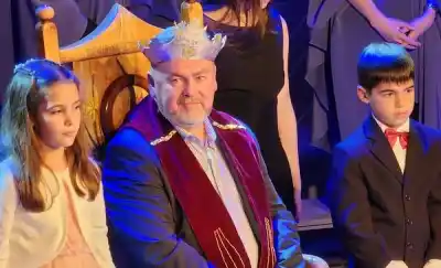 El poema que nació de una inundación y se quedó con la Corona del Poeta