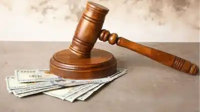 Ganó el juicio contra la AFIP, pero la Corte le puso un freno a la hora de cobrar en dólares