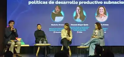 General Pico llevó su modelo de financiamiento a Chile: qué programas mostró Alonso