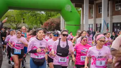 Corrieron por ellas en Valle Viejo: la Maratón Rosa reunió a cientos bajo un mismo lema