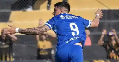 Godoy Cruz se prende: Pino firmó un doblete y hay un dato que ilusiona al Tomba
