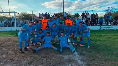 Lo empataba Social Pinto con dos hombres menos, pero apareció la joya del Albo
