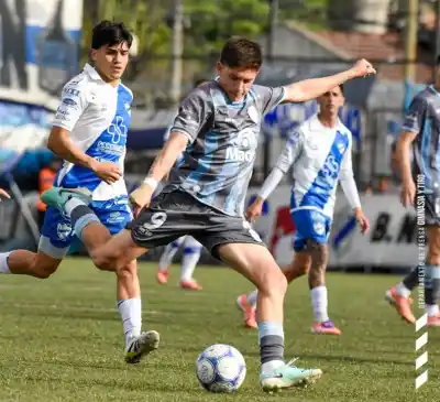 Gimnasia y Tiro se hunde en Buenos Aires: goleada 3 a 0 y la clasificación quedó al rojo vivo