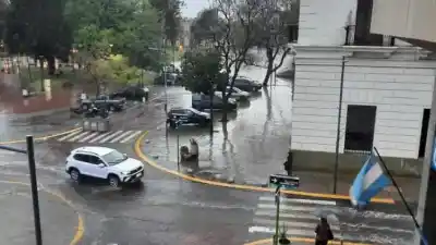 Solo dos puntos de la Capital superaron la marca de lluvia de octubre: cuáles fueron