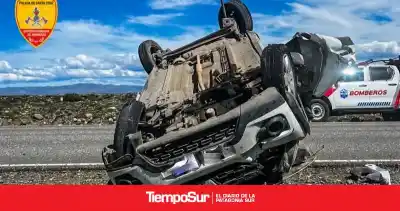 Salieron de ruta en la 41, el auto quedó de costado y adentro había dos mujeres