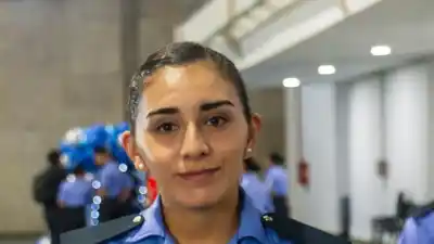 Un nene de 4 años no podía respirar: una policía hizo la maniobra de Heimlich y lo que pasó después