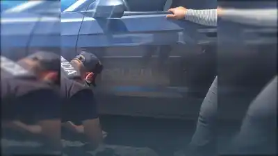 Una rueda la dejó a la deriva en plena Ruta 40: quiénes aparecieron en el lugar