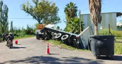 Dos maniobras evasivas terminaron en el suelo: lo que encontraron los agentes dejó perplejos a todos