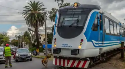 El tren de los salteños volvió a rodar, pero los pasajeros ya tienen otro reclamo