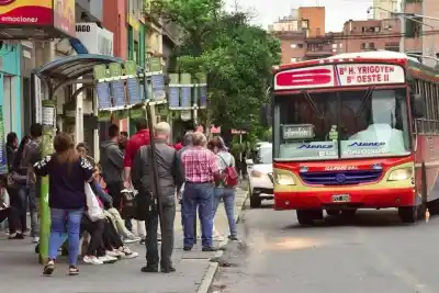 Millonaria inyección de fondos al transporte: ¿Qué condiciones ocultas trae el acuerdo?