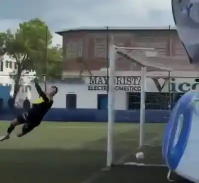 Gimnasia y Tiro se quedó con la bronca: el gol que picó adentro y el penal que Acita no cobró