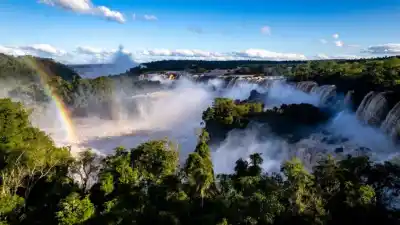 El río Iguazú se llevó el circuito superior de Cataratas: qué se puede visitar este lunes