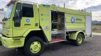 Dos autobombas rotas dejaron al aeropuerto de San Luis al borde de no operar
