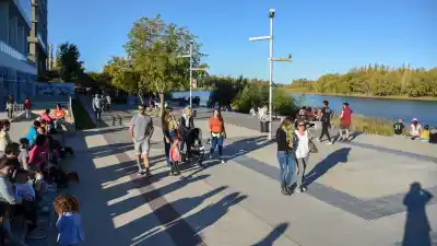Sol, 28°C y ráfagas de 49 km/h: el giro del clima en Neuquén que llega el viernes