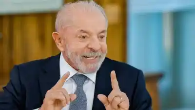 Lula vuelve al poder con una brasil que le debe 82% de todo lo que produce