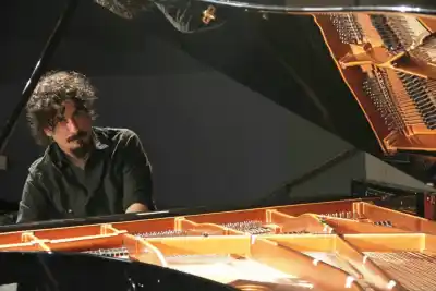 Santa Rosa trae a un pianista de escenarios internacionales: el dato que define la inscripción