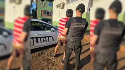 Fue a la casa por una pelea y se topó con una herida de seis centímetros y una orden judicial