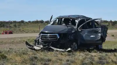 Volcó con más de 50 matafuegos escolares: el dato que apareció en el campo