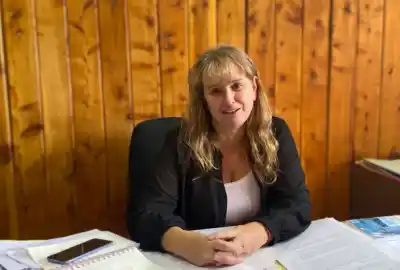 Quién es Yanina Sánchez y por qué quiere meterle un tijeretazo al Concejo de Bariloche