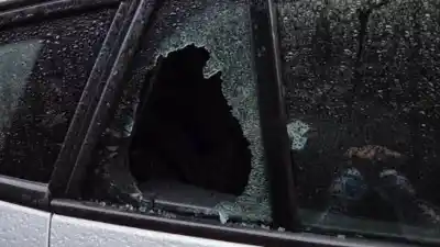 Dejó el auto en pleno centro de Jujuy para ir al médico: al volver, el habitáculo estaba abierto y la notebook con su tesis ya no estaba