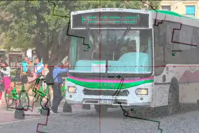 Paraná suma una línea de colectivo y cambia otras cuatro: los barrios que dejan de estar aislados