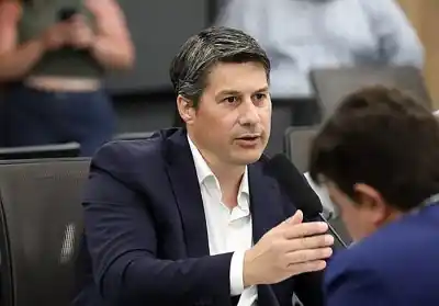 García comparó el ajuste de Milei y Zdero con Brasil y dejó una advertencia para 2027