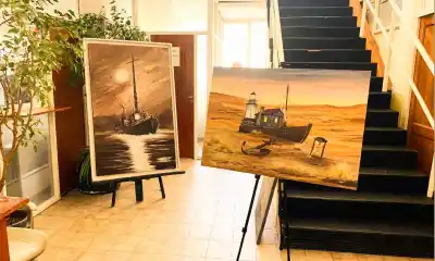 El artista que convirtió faros, barcos y casas en un mapa de la vida ya expone en Trelew