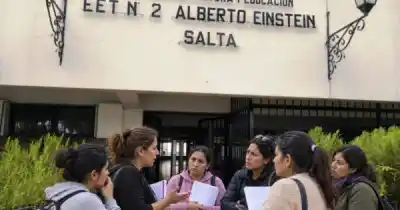 Salta eliminó los exámenes de ingreso a las técnicas y los padres estallaron