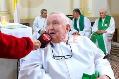 Cumplió 90 años y lo esperaban con algo que no imaginaba: "Es una sorpresa para mí también"